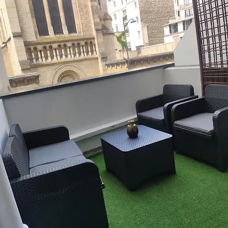Апартаменты Trocadero 16ieme - With Balcony *